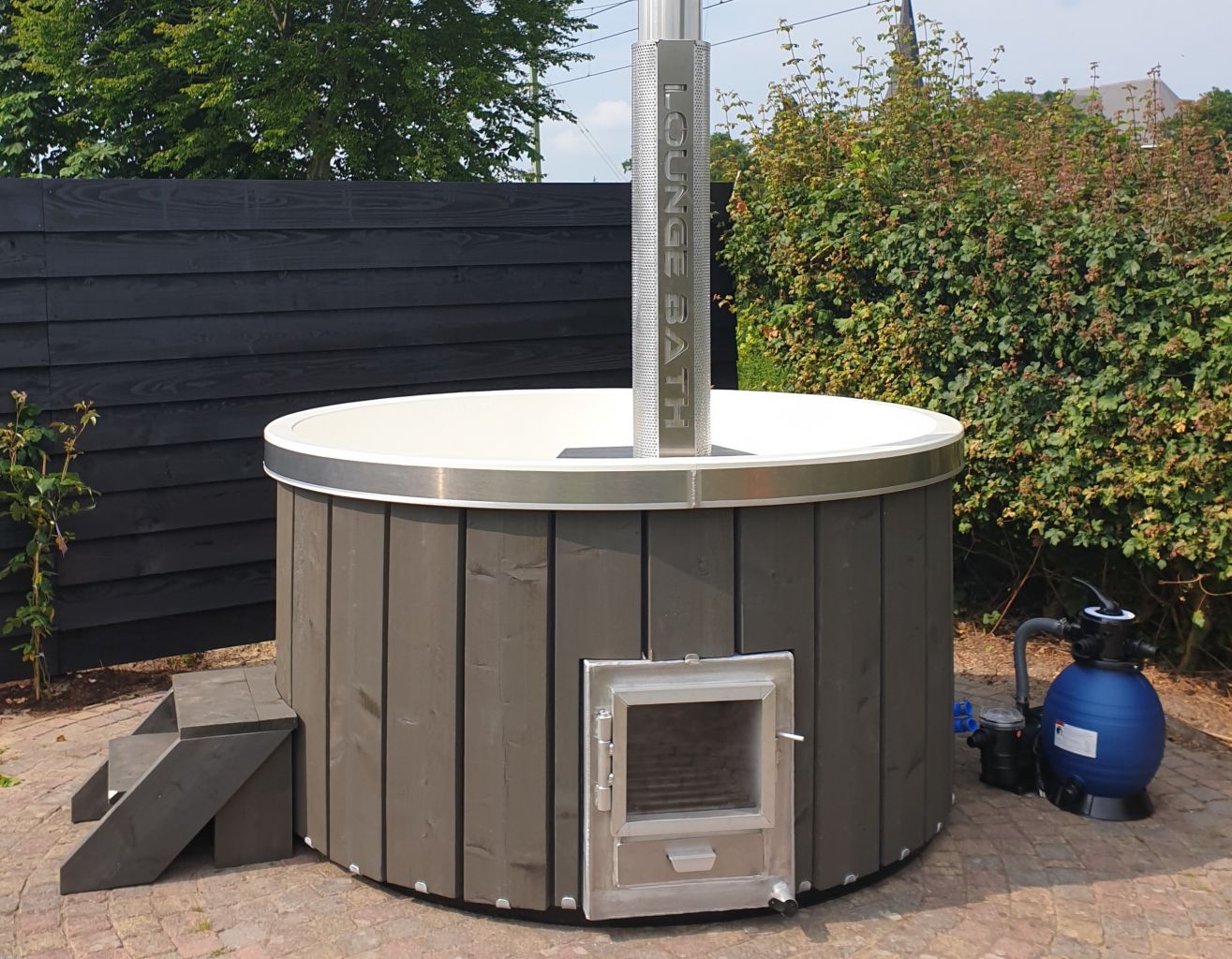 Lounge bath hottub grijs/bruin gebeitst